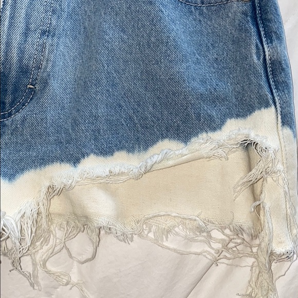 Abrand Jean Shorts (Princess Polly) - Picture 5 of 8